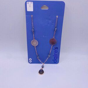 Claire’s Gray Pendant Gold Tone Necklace 18” New